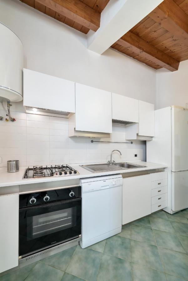 Archimede, Appartamento Con Vista In Centro A Marina Di Ragusa Exteriér fotografie