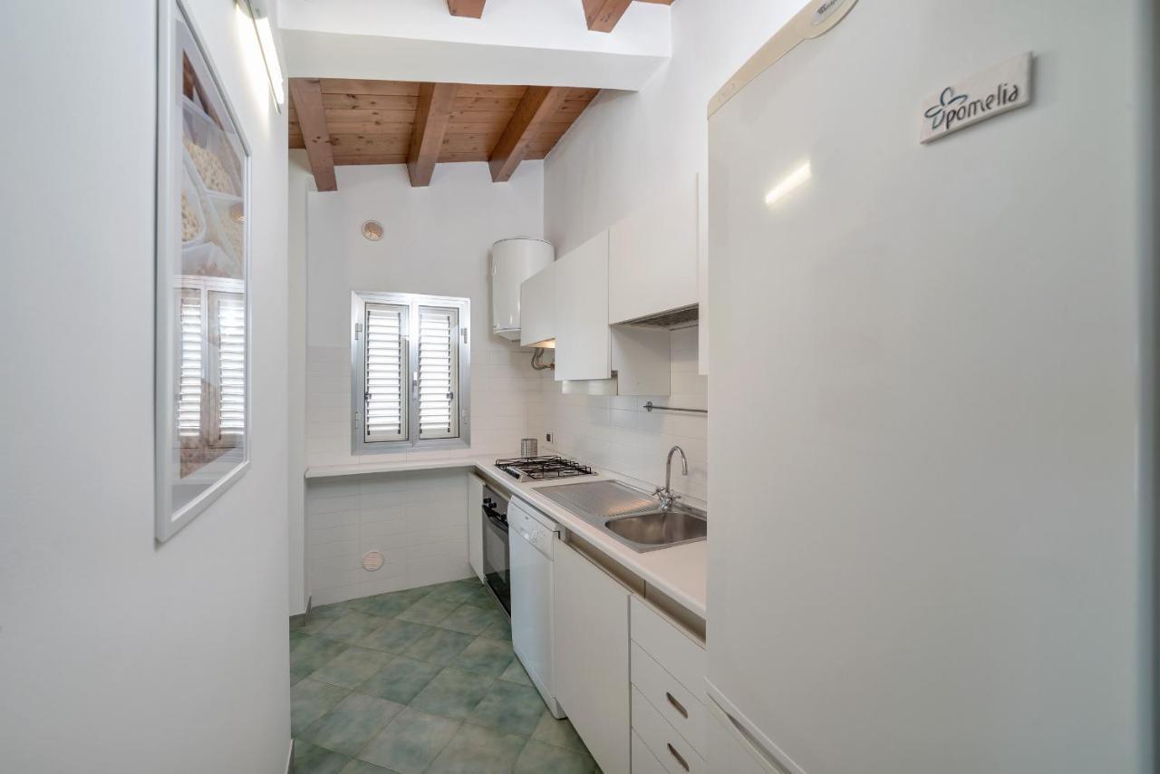 Archimede, Appartamento Con Vista In Centro A Marina Di Ragusa Exteriér fotografie