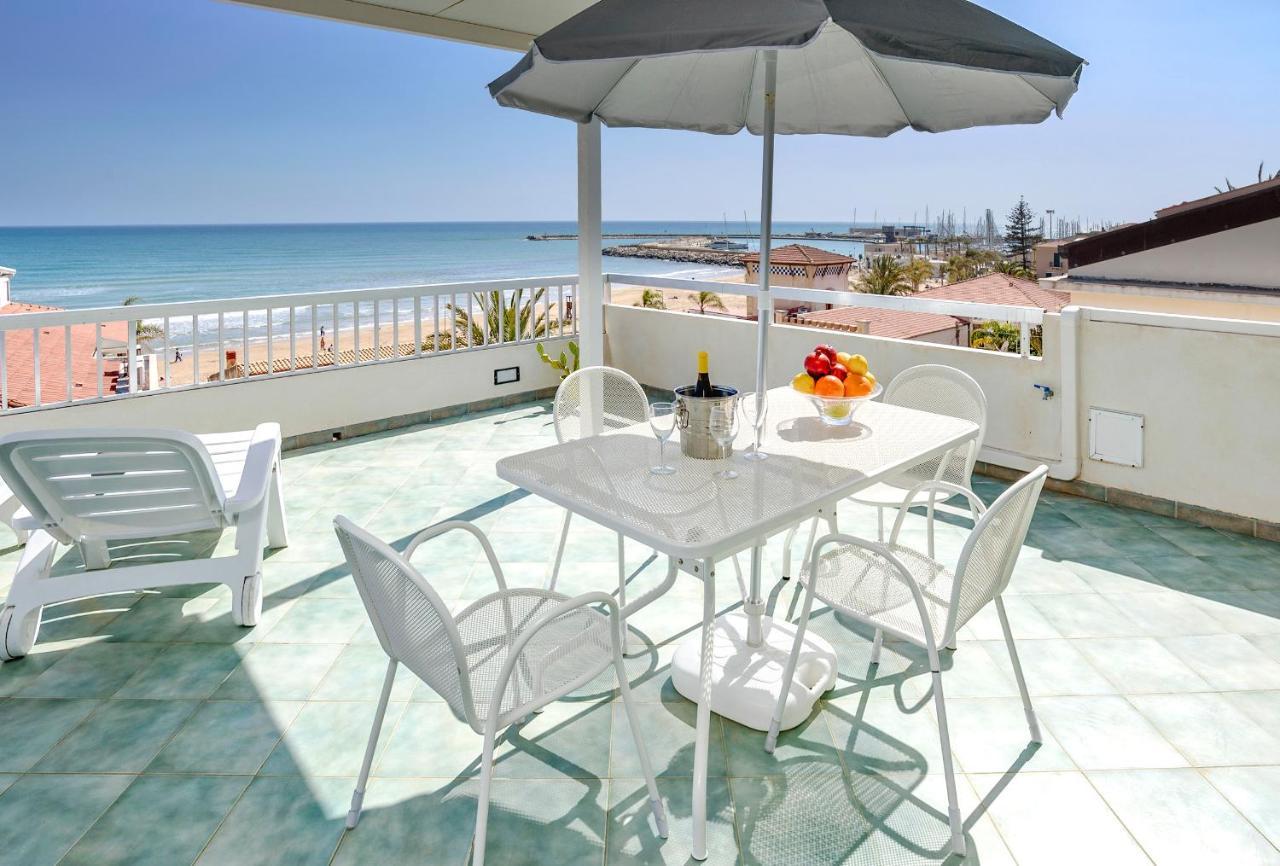 Archimede, Appartamento Con Vista In Centro A Marina Di Ragusa Exteriér fotografie