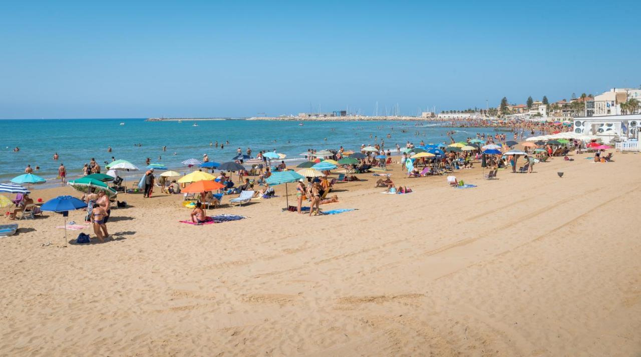 Archimede, Appartamento Con Vista In Centro A Marina Di Ragusa Exteriér fotografie