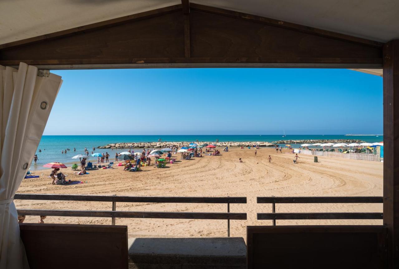 Archimede, Appartamento Con Vista In Centro A Marina Di Ragusa Exteriér fotografie